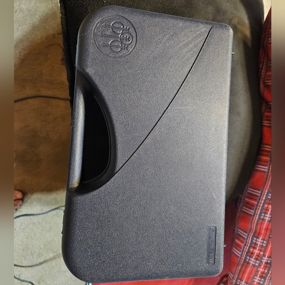 Baretta Hard Side Pistol Case